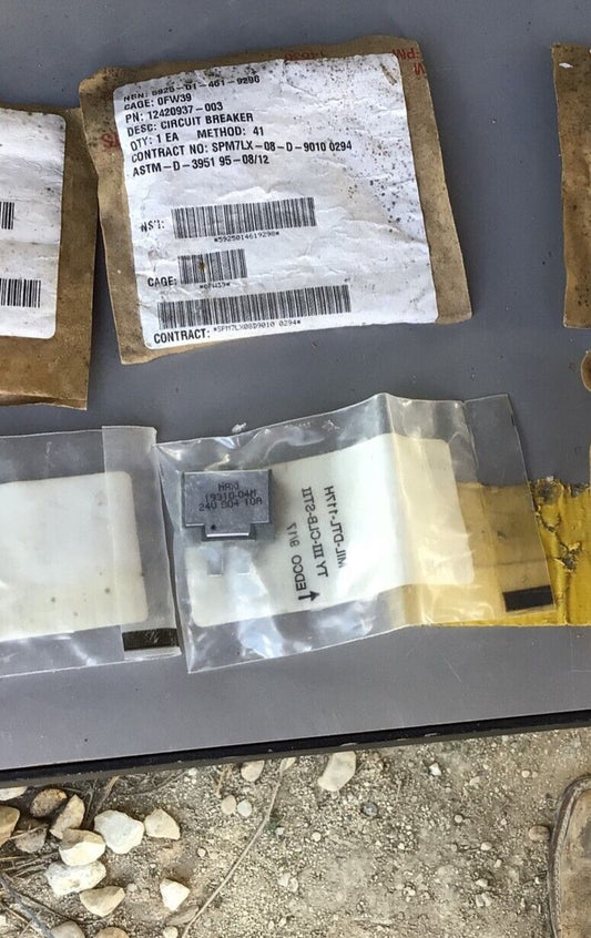 FMTV 19310-04P 24V 10A CIRCUIT BREAKER W/RESET BUTTON 12420937 5925-01-461-9298