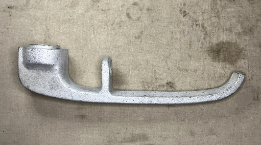 M939 TRUCK SERIES 10882484 VEHICULAR DOOR HANDLE 7264750 2540-00-809-7796 NOS