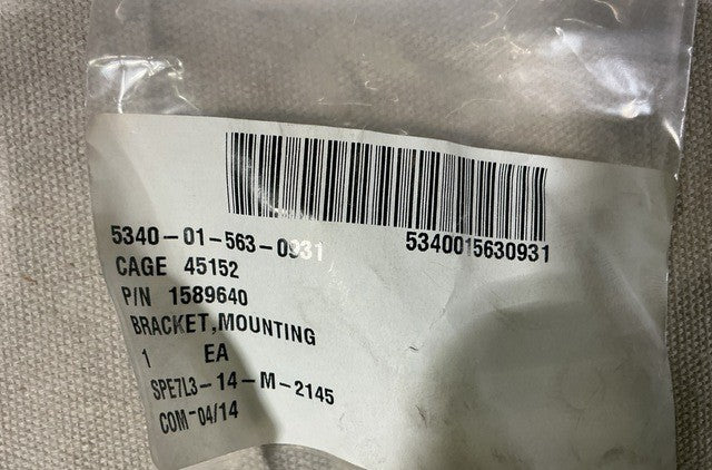 Bracket 1589640 NSN 5340-01-563-0931 - photo 7