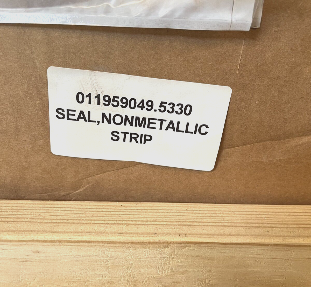 HMMWV M998 12339619-1 SEAL CARGO SHELL TO WHEELHOUSE LH 5583155 5330-01-195-9049