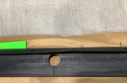 M998 HMMWV 12338631 SEAL, SPLASH SHIELD TO HOOD (RH) 5593912 5330-01-185-8714