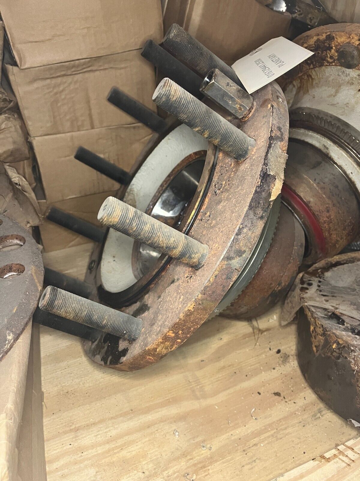 OSHKOSH 3869158 VEHICULAR PLANETARY WHEEL HUB BODY ASSEMBLY 2530-01-612-9441