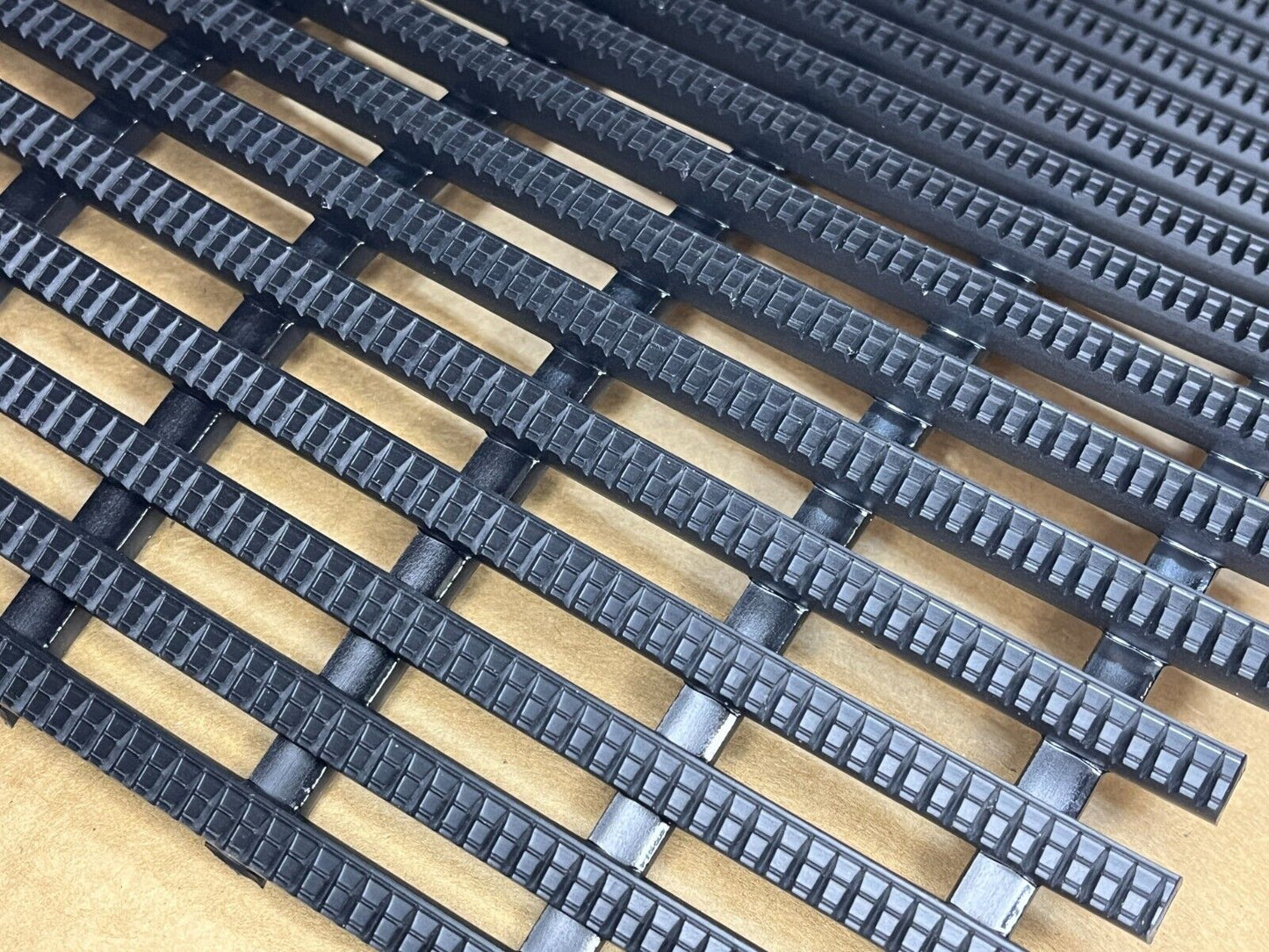 MRAP M-ATV OSHKOSH 3832744 FLOOR MAT 2540-01-577-3673