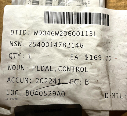 M1117 ARMORED SECURITY VEHICLE 07003000 CONTROL PEDAL 216628 2540-01-478-2146