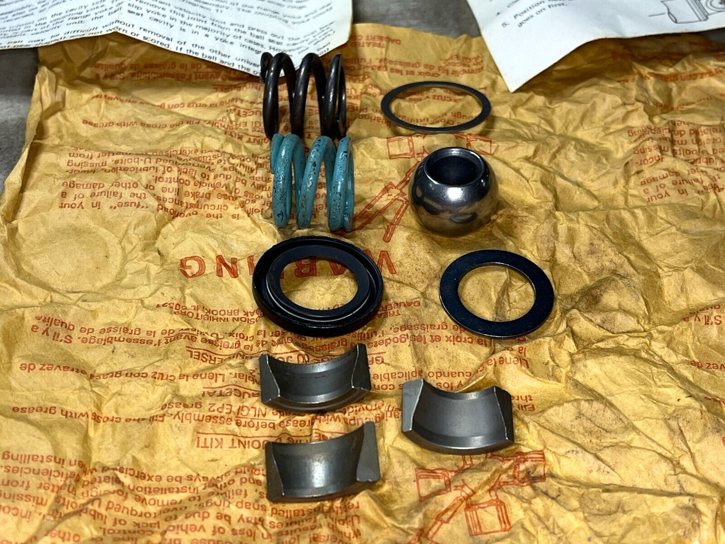 CUCV DANA 211009X UNIVERSAL JOINT REPAIR PARTS KIT CVK2A 2-9302 2520-01-035-6670