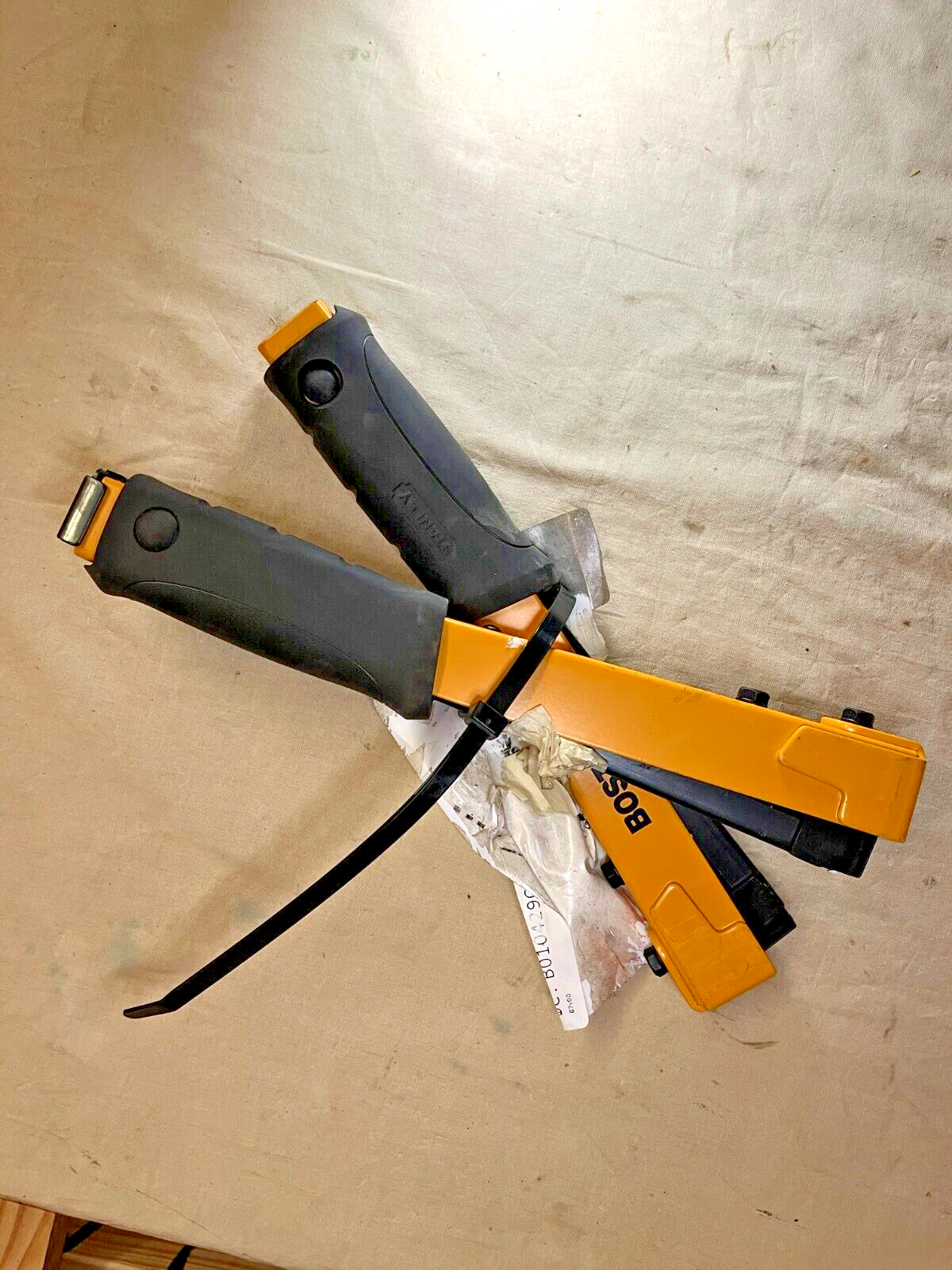 NEW BOSTITCH B8RC STAPLER PAPER FASTENING OFFICE H1-B8RC 7520-01-150-0945