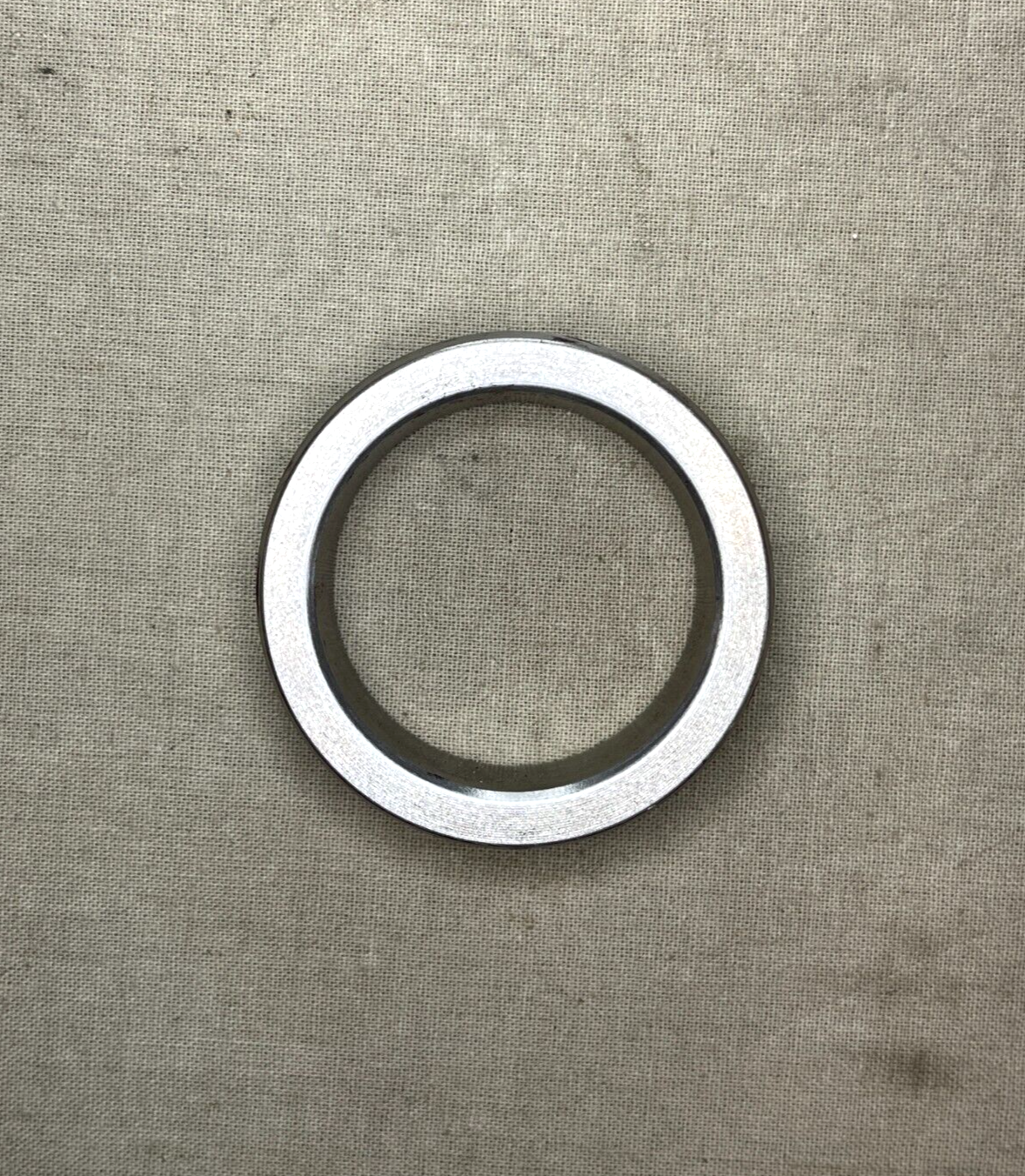 NEW CUSHION SLEEVE 690668B 120871B 5365015937523 5365-01-593-7523