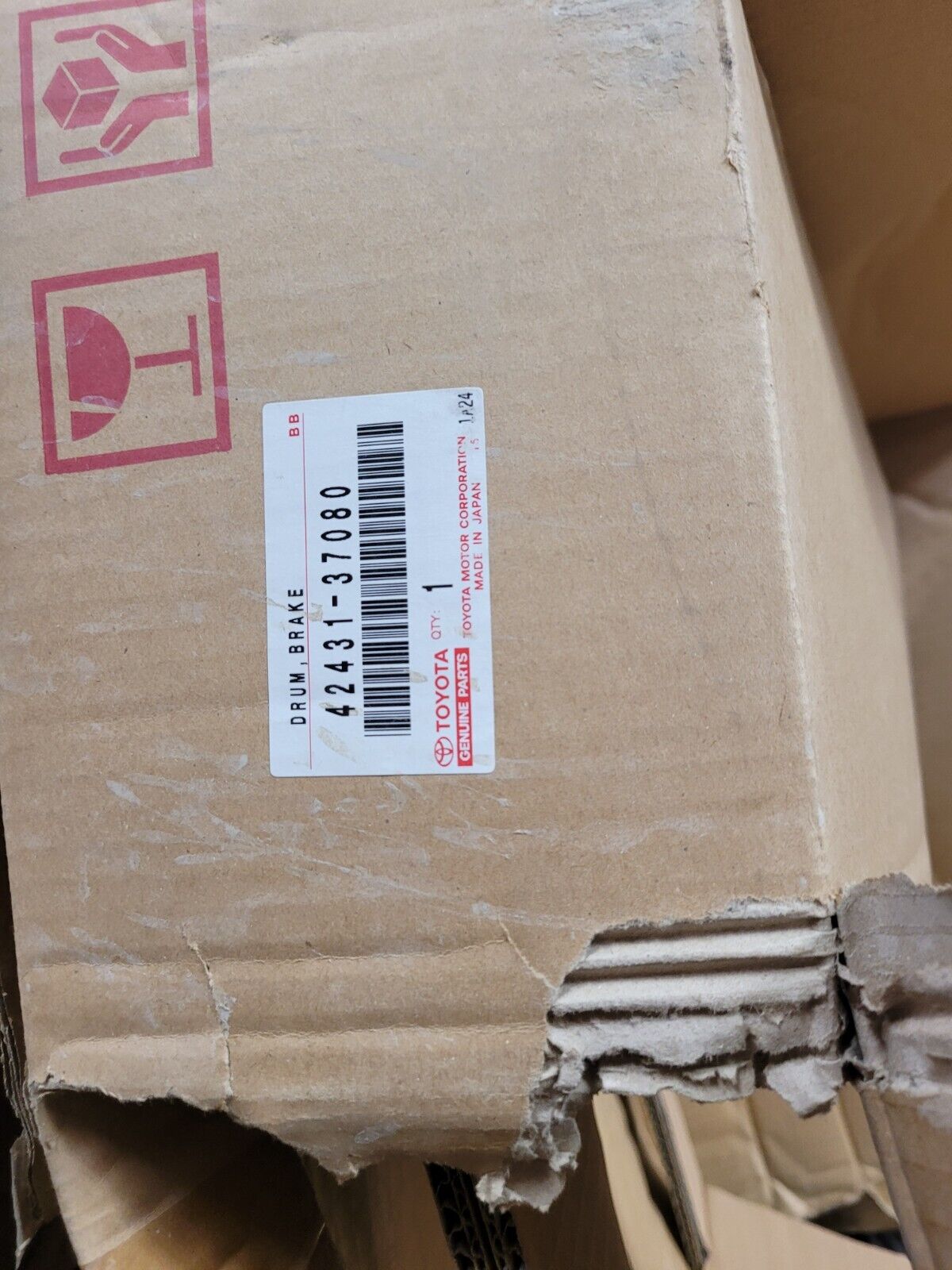 4243137080 Genuine Toyota DRUM SUB-ASSY, REAR BRAKE 42431-37080