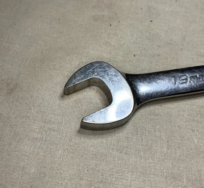 SNAP-ON OEXM190B 19MM 12-POINT COMBINAT BOX OPEN WRENCH HCW19MM 5120-01-430-2983