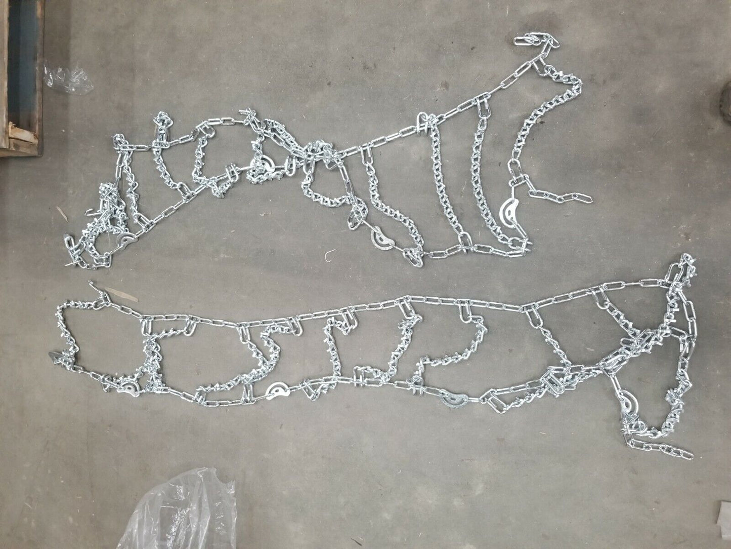 PEWAG Glacier Tire Chain H2829SC Pair Of Tire Chains P265/60R-15