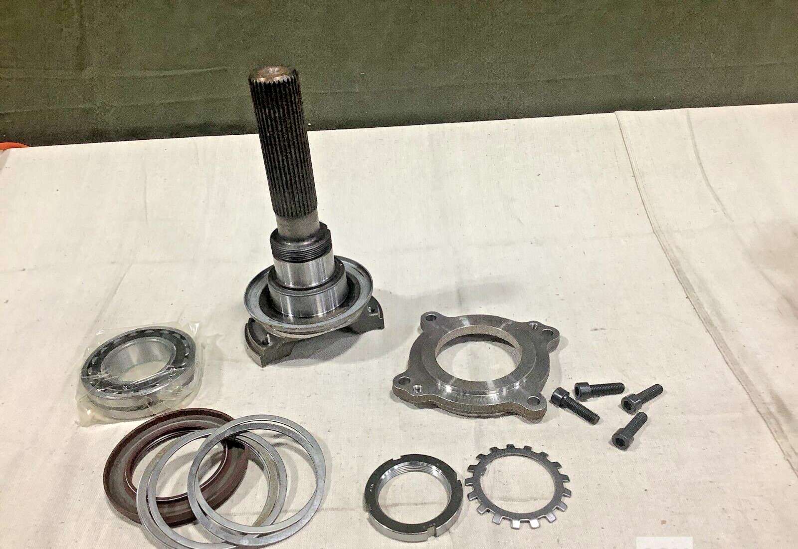 RG-31 MRAP AUTOMOTIVE AXLE OVERALL HALFSHAFT KIT 940001780A01 2520-01 ...