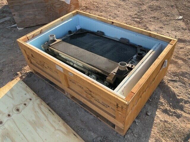 JLTV OSHKOSH 12606850 TRANSMISSION FLUID COOLER 12613889 2520-01-671-3356 NOS