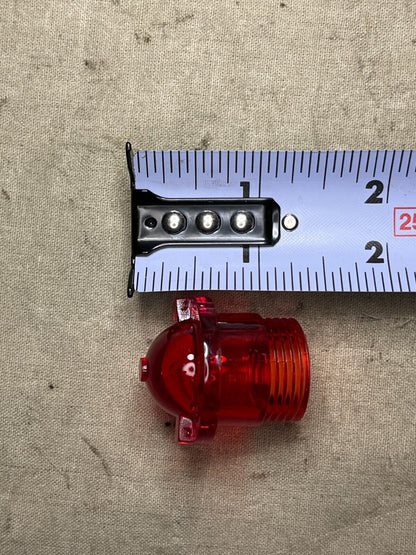 M992 HMMWV 5TON 7358672 RED INDICATOR LIGHT LENS 624VLF00086 6210-00-548-0504