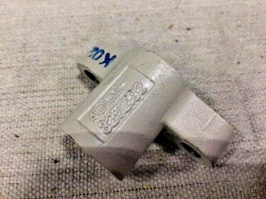 GENUINE MILITARY OSHKOSH 3252192 PILOT, ABS SENSOR VEHICULAR COMPONENTS BRACKET
