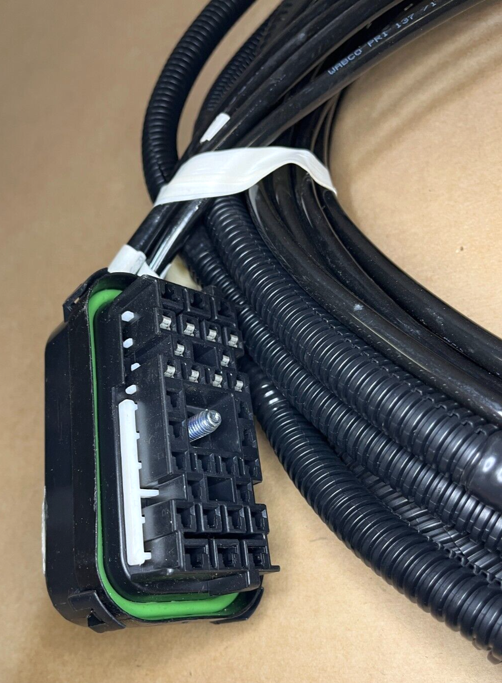 M1062 M916A1 M916A2 14-20 TON TRUCK ELECTRICAL LEAD 6150-01-435-0403 A06-22033