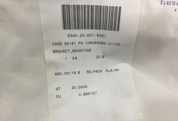 GENUINE MILITARY LIGHT ARMORED VEHICLE,STRYKER 10658560 BRACKET MOUNTING NOS