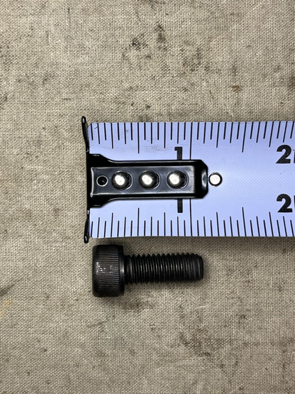 SOCKET HEAD CAP SOCKET SCREW 20MM 12/9 HC-M8X20MM-S-O 5305-01-647-0947 NOS