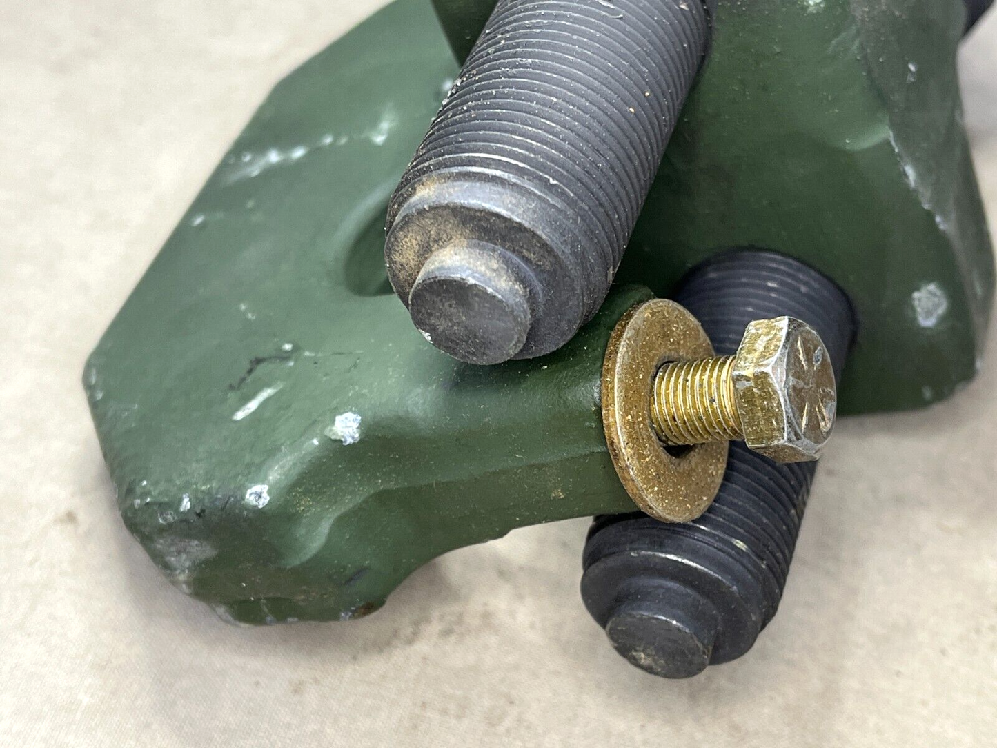 M109 HOWITZER TANK 10955156 HEAVY DUTY TRACK CONNECTOR PULLER 5120-00-918-0596