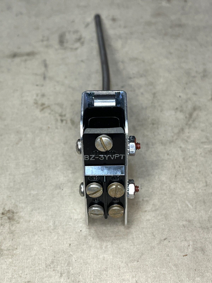 HEMTT BFVS AVLB Q-1402 SENSITIVE SWITCH FLAME 8376101 B-4275G2 5930-00-475-5537