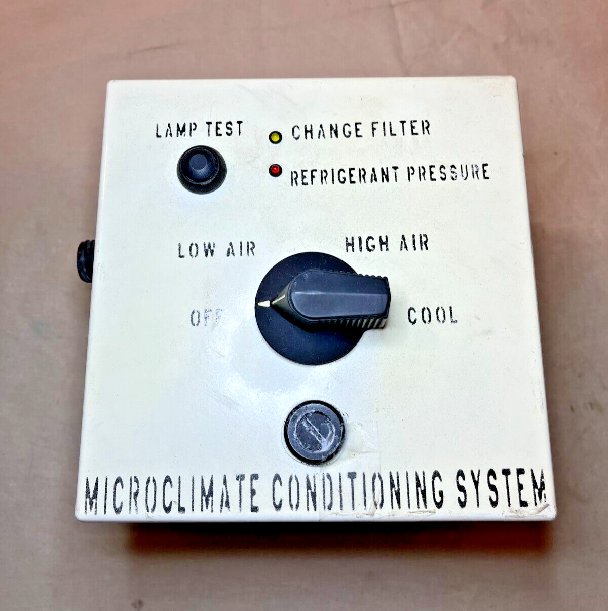 M992A3 AMMUNITION VEHICLE 13055997 MICROCLIMATE CONTROL UNIT 4120-01-660-1898