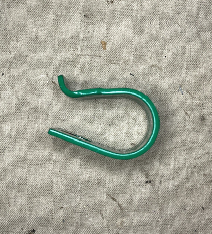 NEW MILITARY MRAP- M-ATV 2257S123 SPRING TENSION CLIP 7HB338 5340-01-351-2001