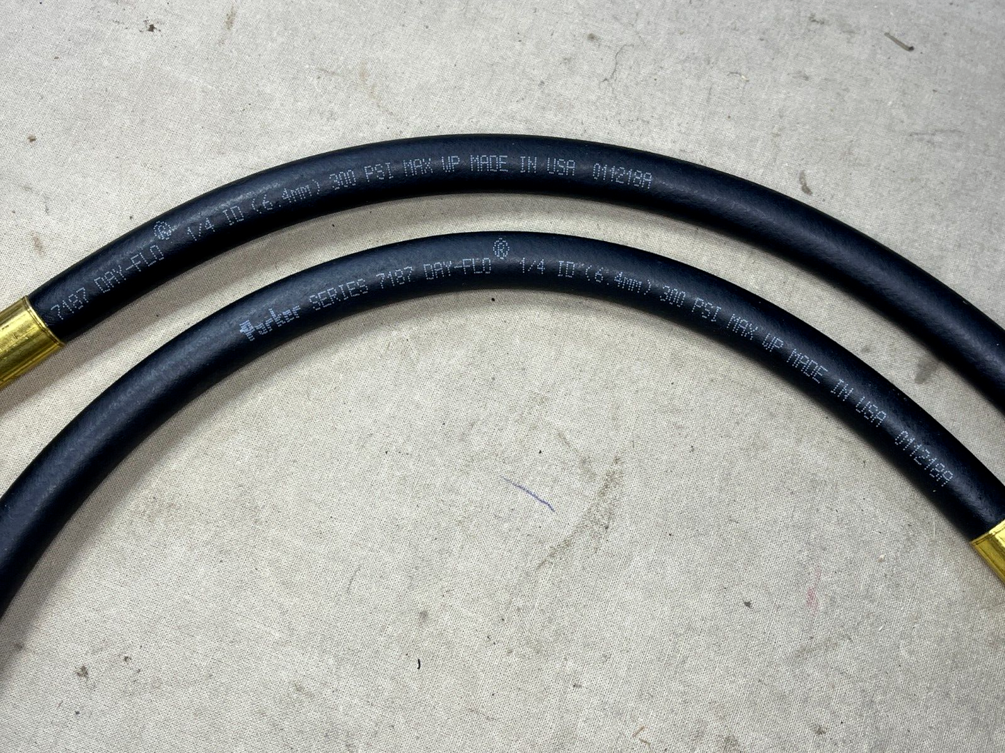 PARKER 43261035-3 1/4'' 6.4MM 300 PSI NONMETALLIC HOSE ASSEMBLY 4720-01-540-8725