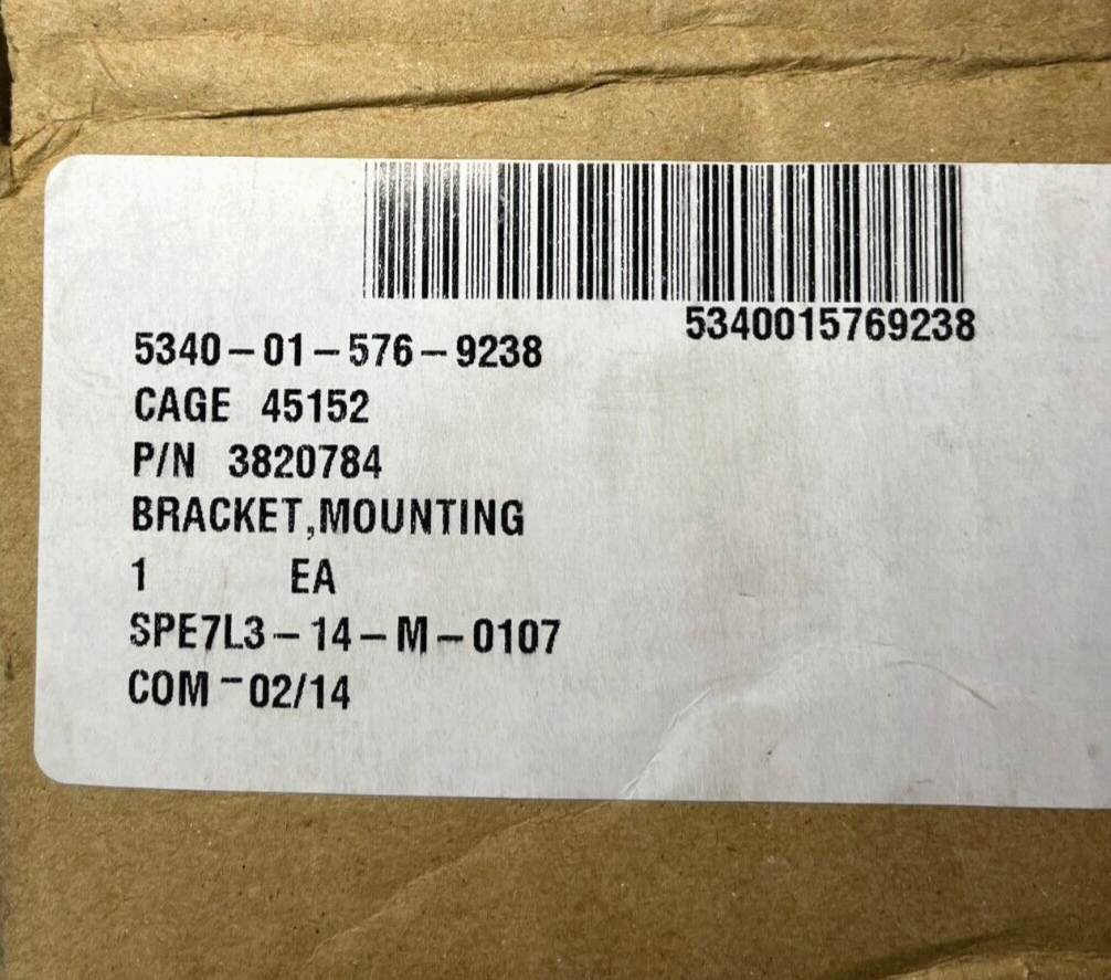 MRAP - M-ATV UI  OSHKOSH  3638358 MOUNTING BRACKET NSN 5340-01-576-9238