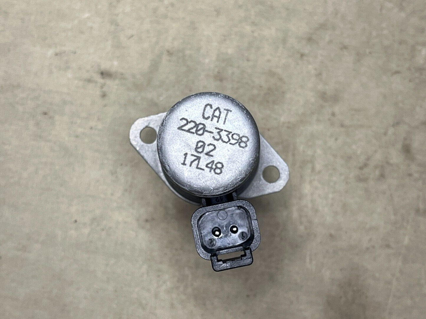 GENUINE CAT CATERPILLAR 220-3398 12V GROUP SOLENOID VALVE 4820-01-530-1777 USA