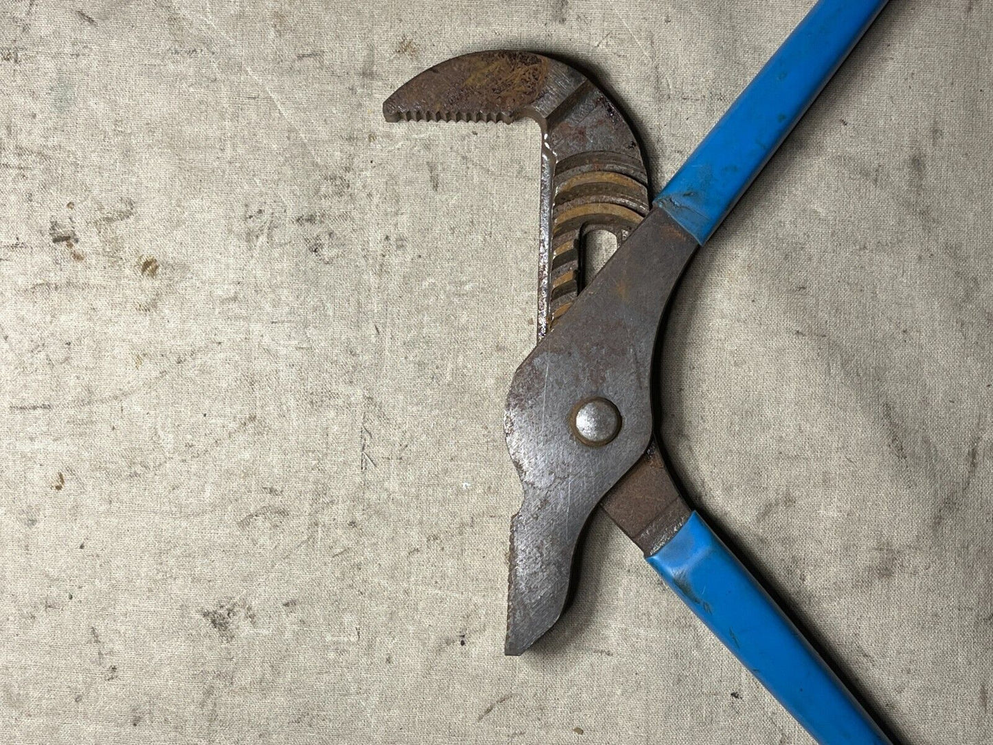 SLIP JOINT PLIERS 10'' 1-5/16 ALLOY STEEL STRAIGHT JAW GGG-P-47 5120-00-223-7396