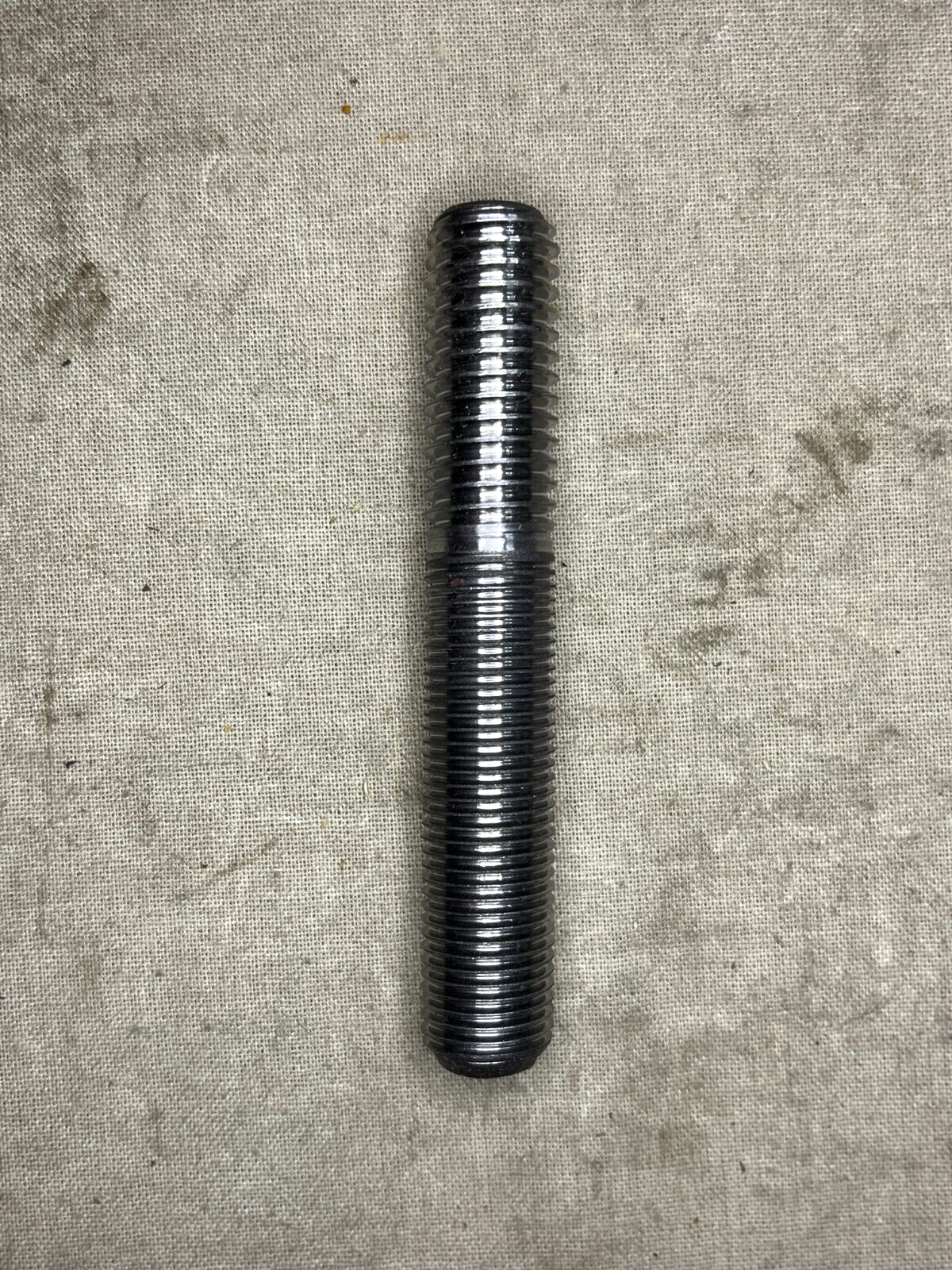 Genuine Right-hand stud thread 8351108 Plain Stud NSN 5307-01-145-1647