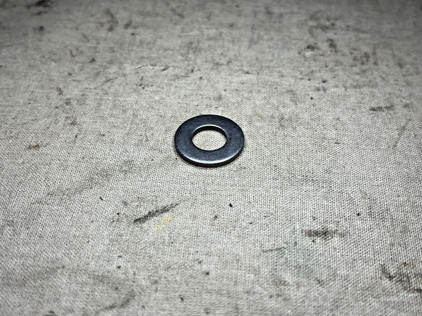NEW M-109 HOWITZER SERIES 8356625-2 FLAT WASHER 9422846 5310-01-084-1197