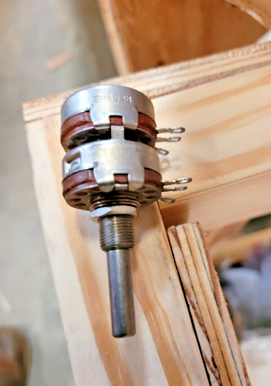 RAYTEHON 719110-60 NONWIRE WOUND VARIABLE RESISTORS 5905-00-562-3469