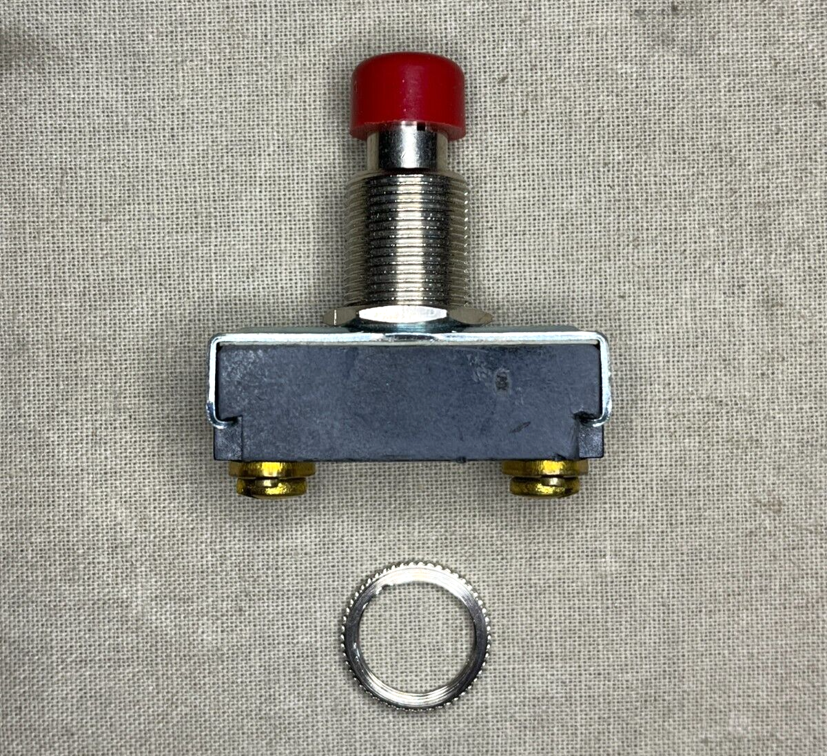 CARLING TECHNOLOGIES 0243 SWITCH PUSH BUTTON OFF (ON) SPST ROUND PLUNGER 15A