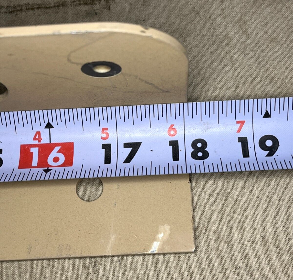 MILITARY PALLETIZED LOAD SYSTEM 1874550 ANGLE BRACKET 5340-01-358-6696 NOS