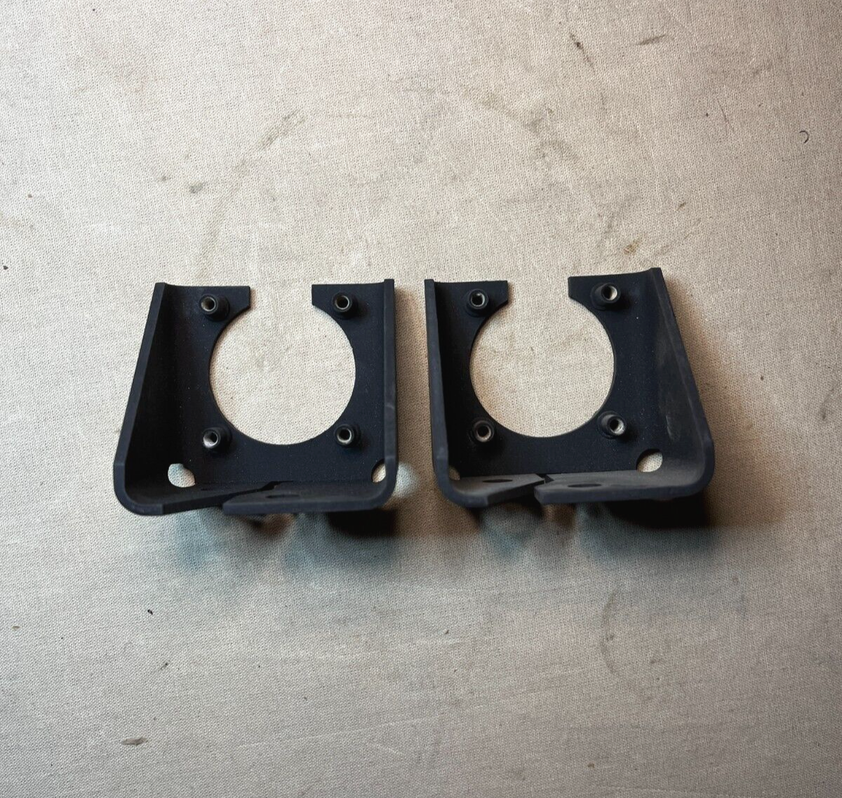 HMMWV HUMMER 12338633 DOUBLE ANGLE BRACKET WIRE HARNESS 5591820 5340-01-251-0754