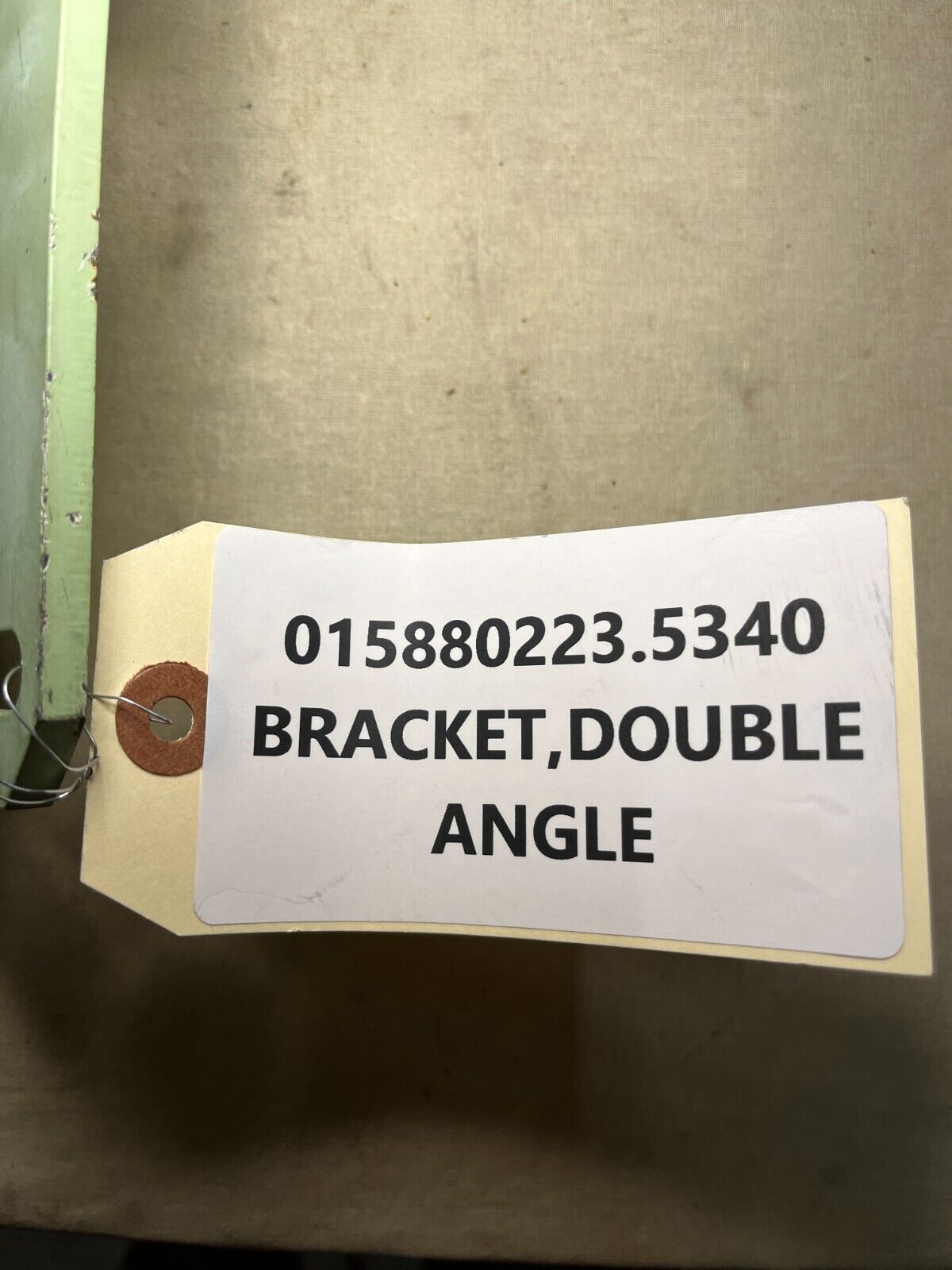 M551 SHERIDAN, BFVS TANK 12535654 DOUBLE ANGLE BRACKET 5340-01-588-0223 NOS