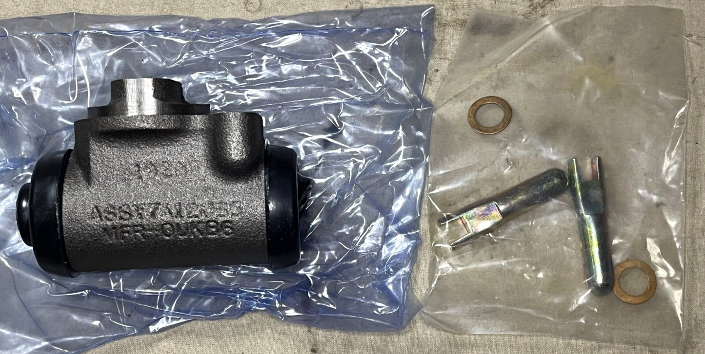 2.5TON M135 M200 SERIES WHEEL HYDRAULIC BRAKE CYLINDER ASSEMBLY 2530-00-741-2065