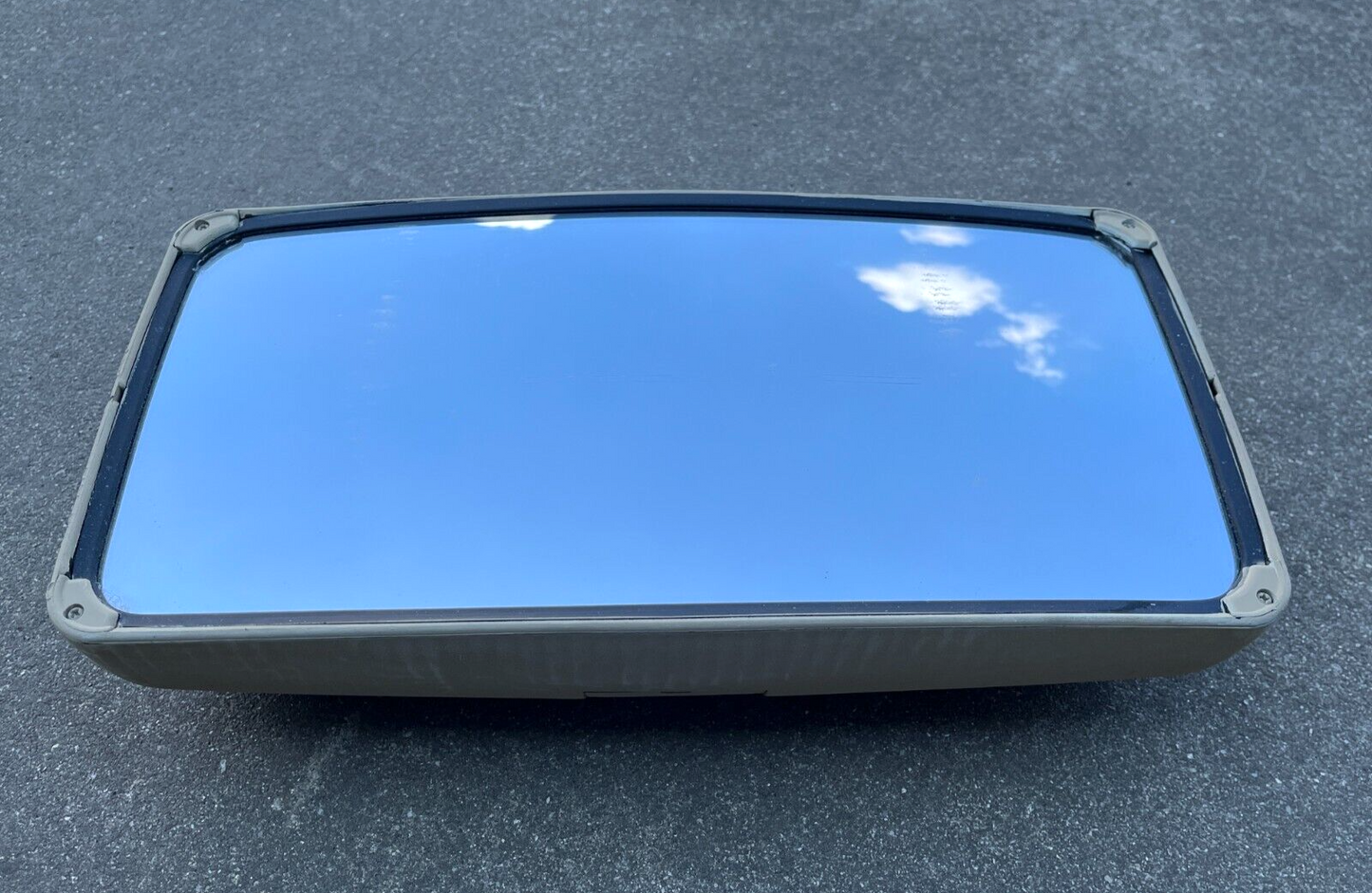 IVMMD UNITRUCK 2402-01084-27 VEHICULAR REAR VIEW MIRROR HEAD 2540-01-558-9923