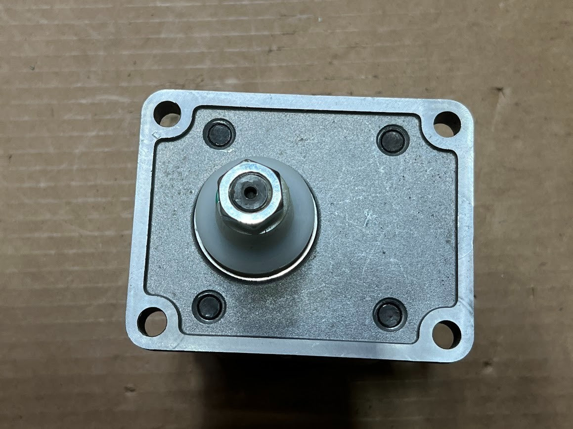 Hydraulic Pump 01999C1C - photo 6
