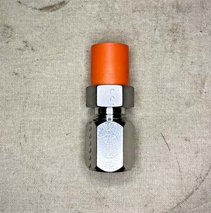 768-FSS0 3/8 TUBE TO BOSS STRAIGHT ADAPTER D320448 MS51843-5SS 4730-00-411-5597