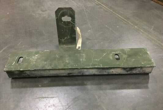 GENUINE MILITARY LIGHT ARMORED VEHICLE,STRYKER 10658560 BRACKET MOUNTING NOS