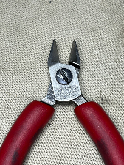 SNAP-ON SPAIN P88145 RED 7" SEMI-FLUSH PLIERS DIAGONAL CUTTING 5110-01-673-8287