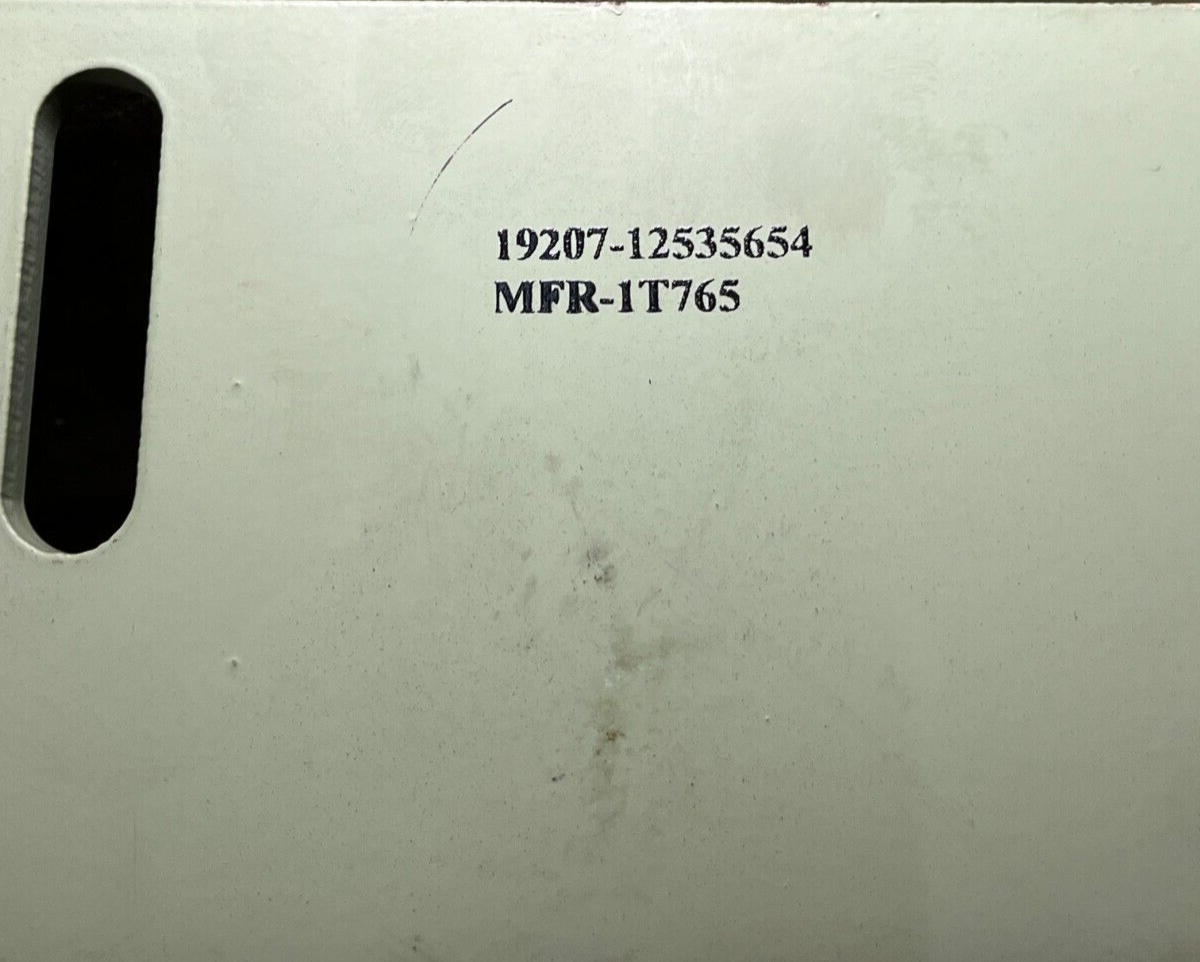 M551 SHERIDAN, BFVS TANK 12535654 DOUBLE ANGLE BRACKET 5340-01-588-0223 NOS