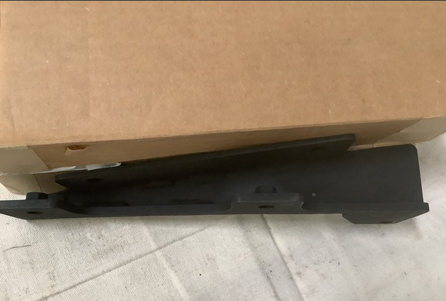 HMMWV M1151 M1152 M1167 LATE STYLE RH BRACKET C PILLAR  6042026 2590-01-569-9469