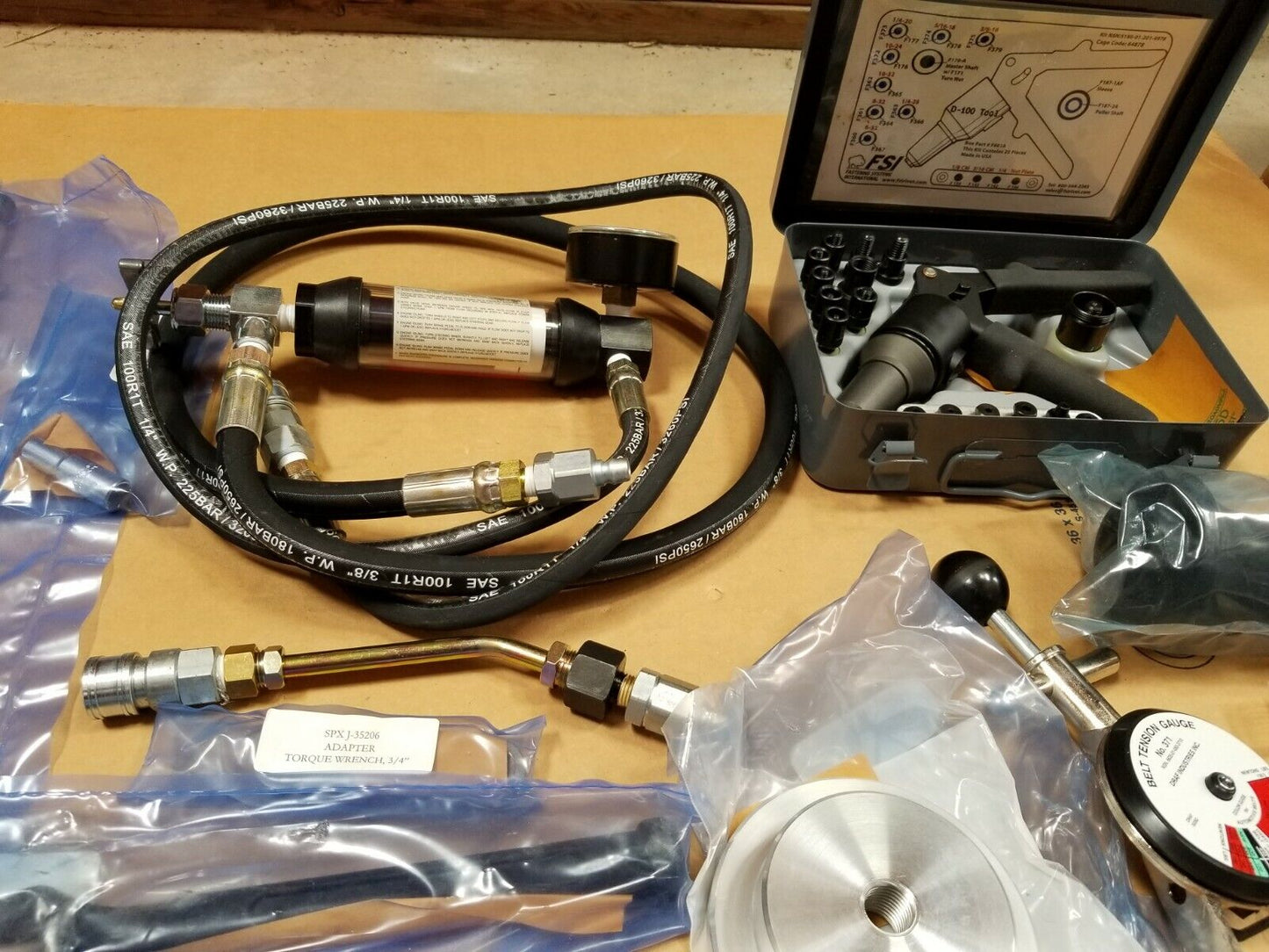 New Humvee Tool Kit HMMWV M998 Tool Kit M1125 M1114 Tool Kit For Hummer  H1