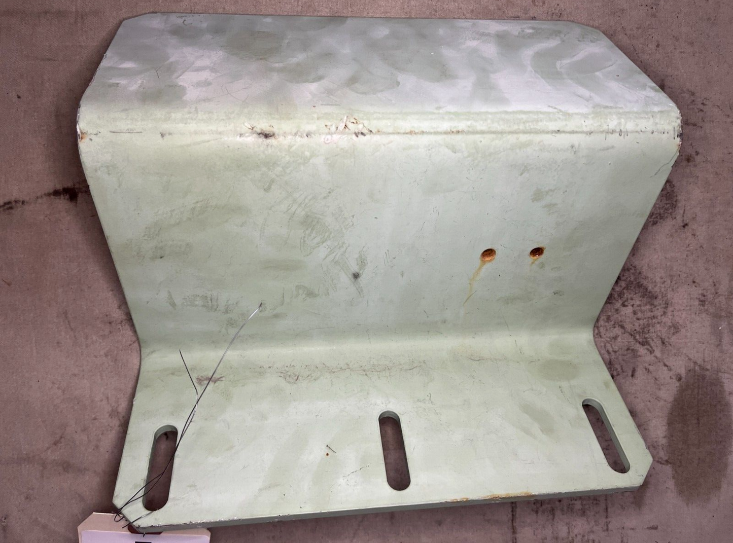 M551 SHERIDAN, BFVS TANK 12535654 DOUBLE ANGLE BRACKET 5340-01-588-0223 NOS