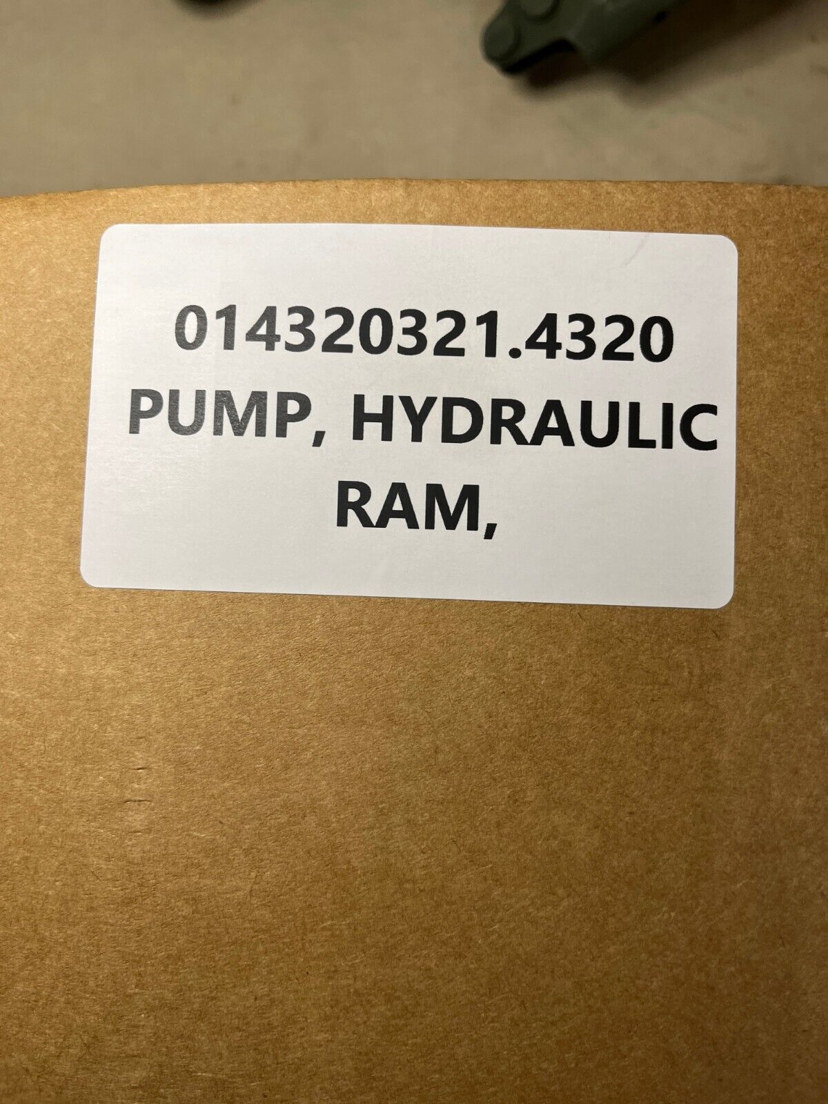 LMTV FMTV 12420700 CAB LIFT HAND DRIVEN HYDRAULIC RAM PUMP 4320-01-432-0321 NOS