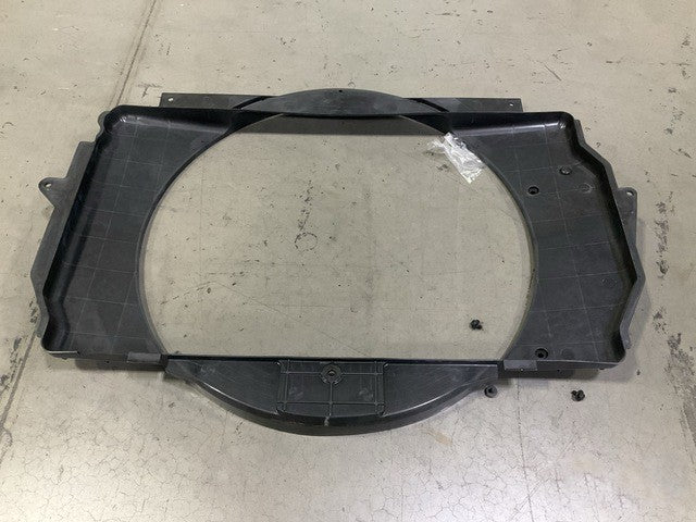 Radiator Fan Shroud 2591179C92 NSN 2930-01-568-6047 - photo 2