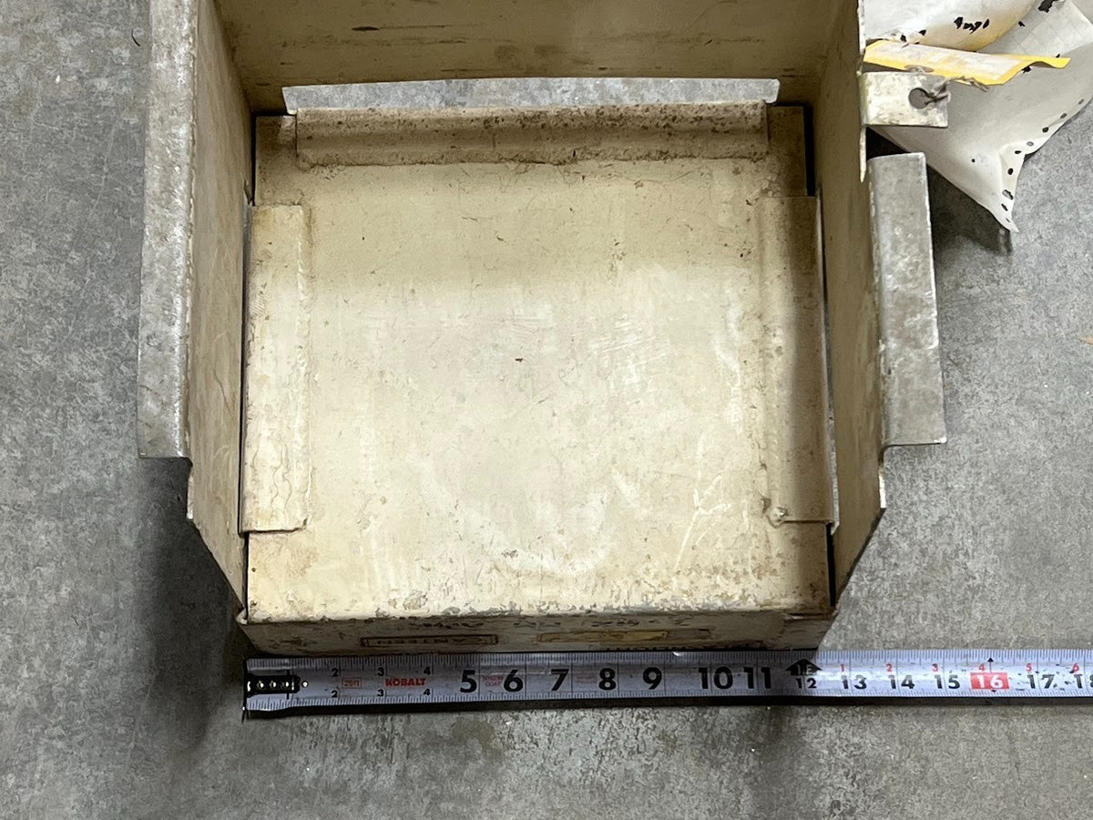 Stowage Box 12280605 NSN 2540-01-072-4521 - photo 2