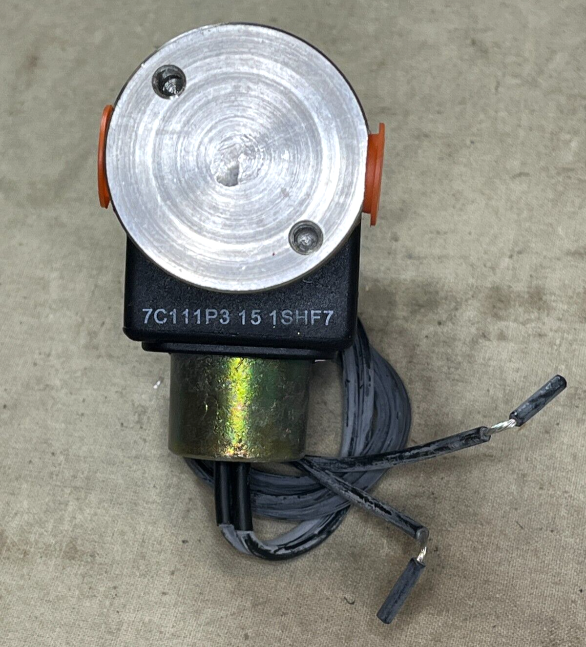 GENUINE PARKER 71315SN2GNJ1NOC111P3 SOLENOID SKINNER VALVE 4810-01-221-8857 NOS